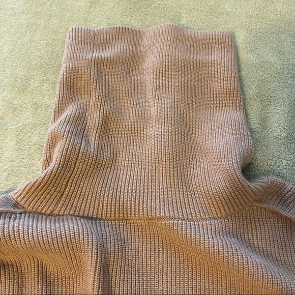 Free People Sweater - Picture 5 of 5